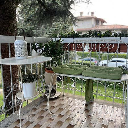 Your Familyapartment in Sirmione Dış mekan fotoğraf