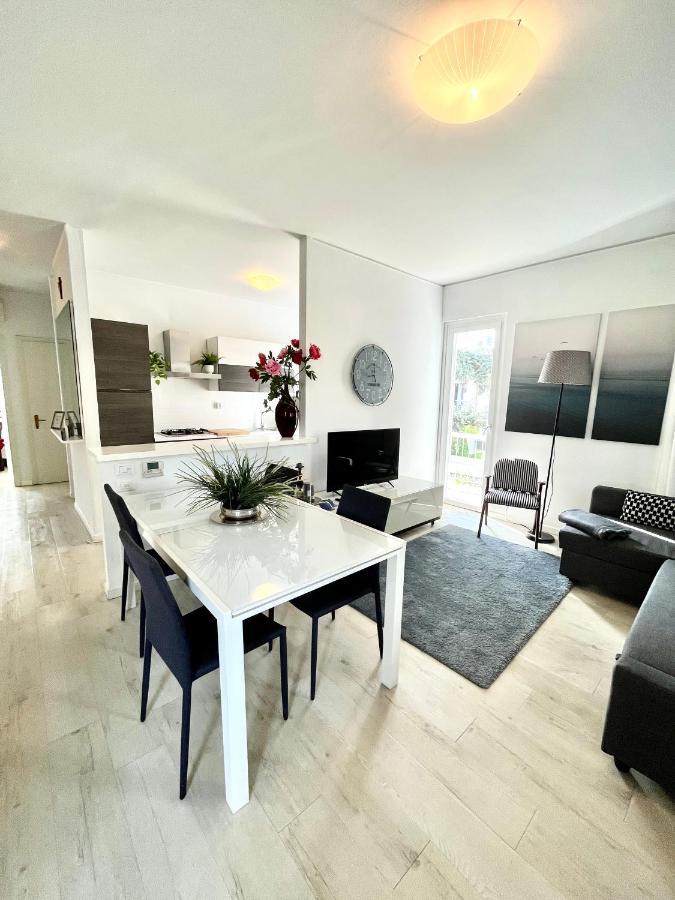 Your Familyapartment in Sirmione Dış mekan fotoğraf