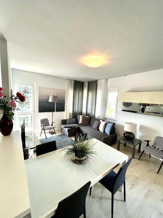 Your Familyapartment in Sirmione Dış mekan fotoğraf