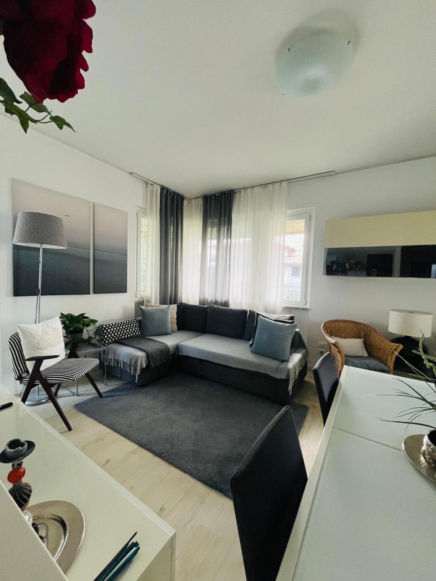 Your Familyapartment in Sirmione Dış mekan fotoğraf